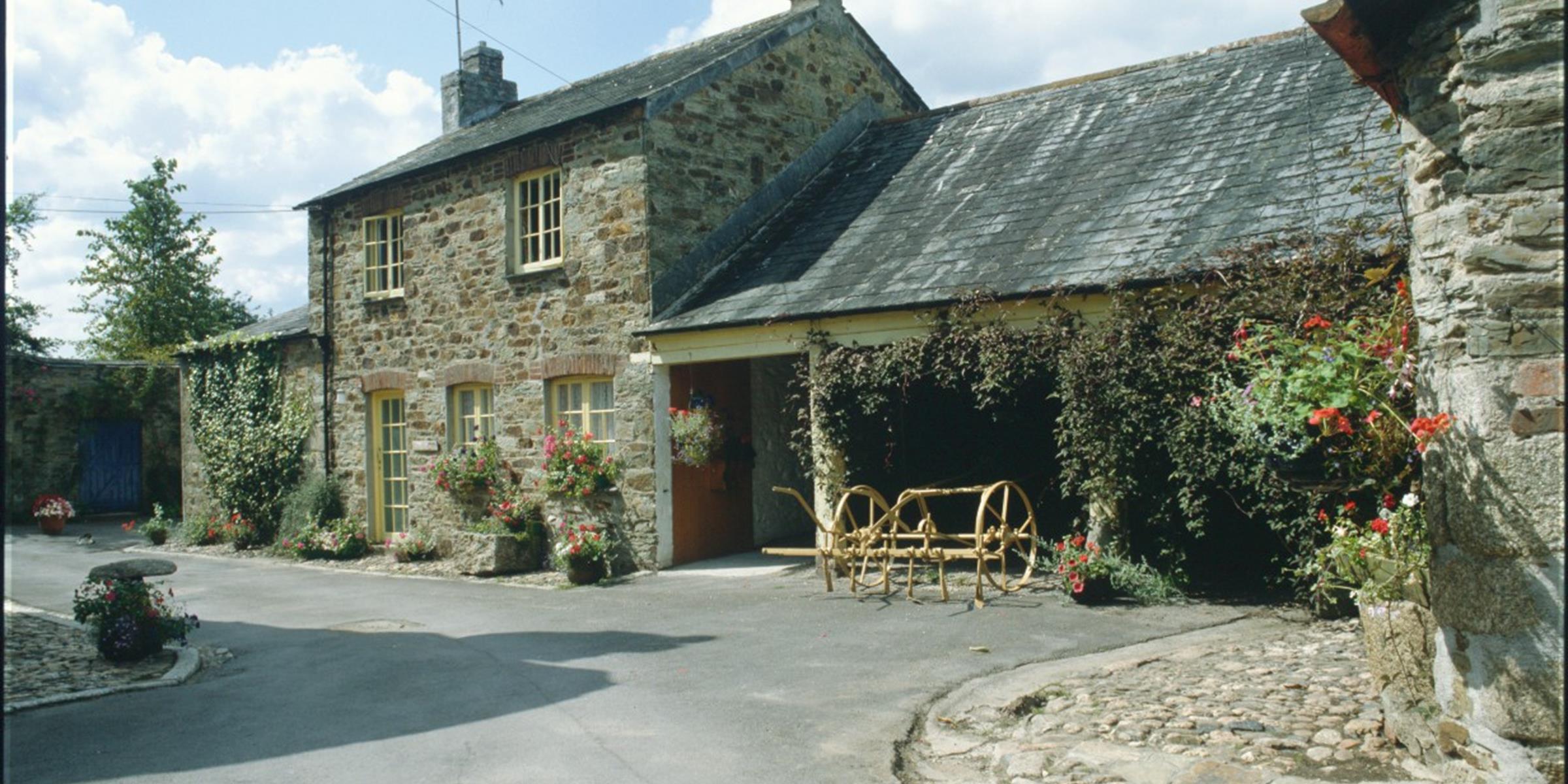 Poundhouse Lanwithan Cottages Lostwithiel Cornwall